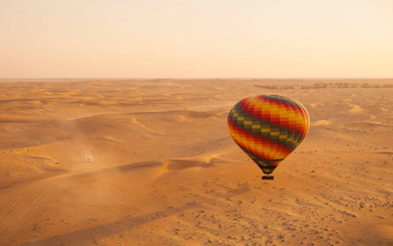 hot air balloon ride in dubai